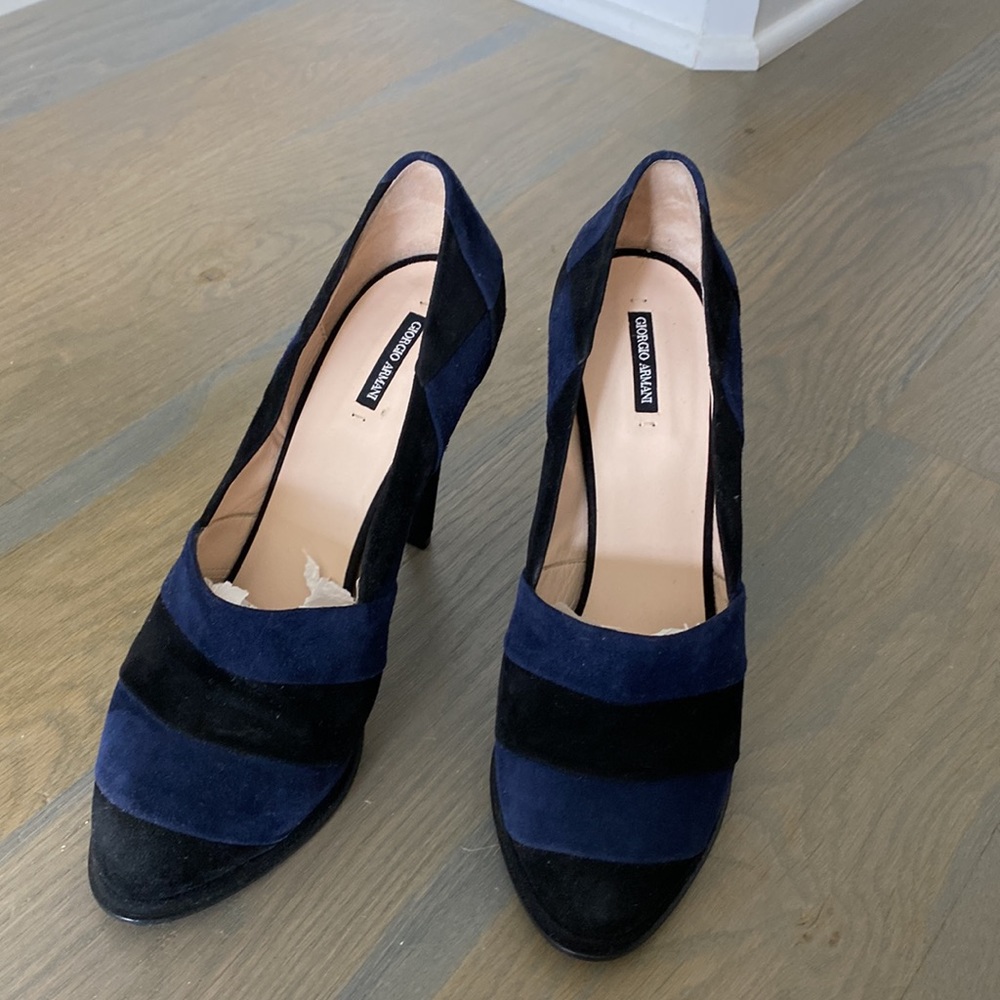 Shoes/heels - Picture 2 of 3